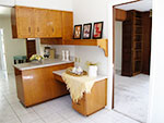 100 Montrose Road - Kitchen to Family Room