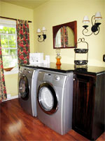 184 Bridge Street East - Handy Laundry in Family Room