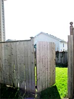 39 Faraday Gardens - Gate to Fenced Yard