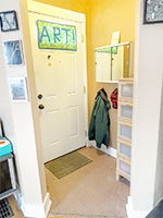 71 Wright Ave - Foyer