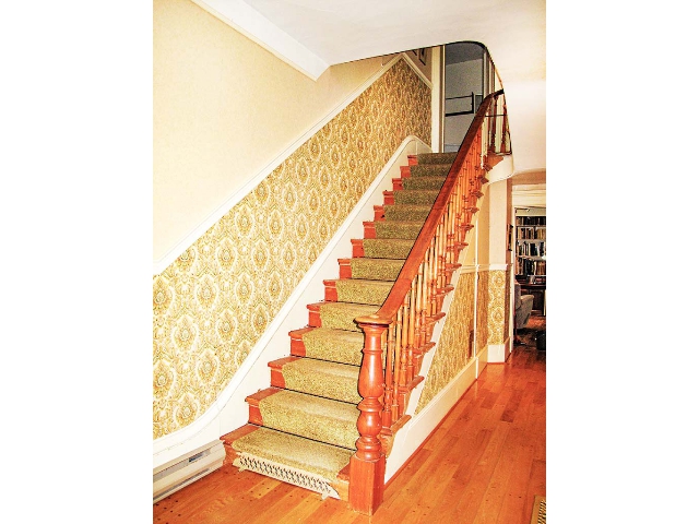 191 Charles Street - Grand Stairway