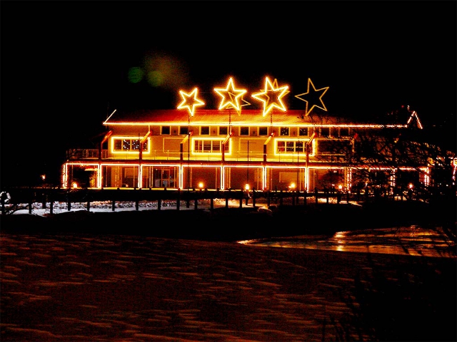 2 South Front St. 704 - Christmas View of Pier