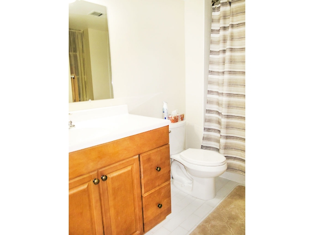 344 Front Street Unit 206 - Immaculate Bathroom