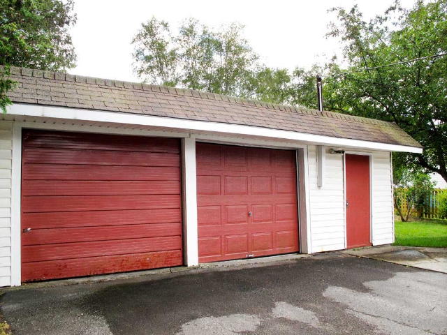 52 Purdy Street - Double Garage with Storage