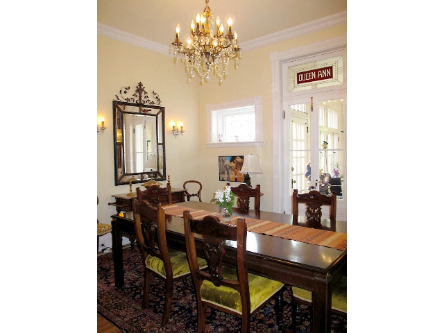 52 Queen Street - Formal Dining Room
