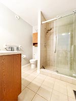 25 Heartwood Dr., Unit 9 - Family Bath2