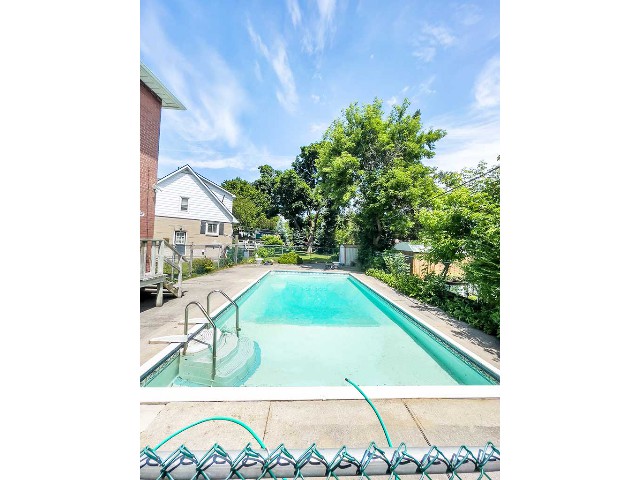 11 Woodland Acres - Pool