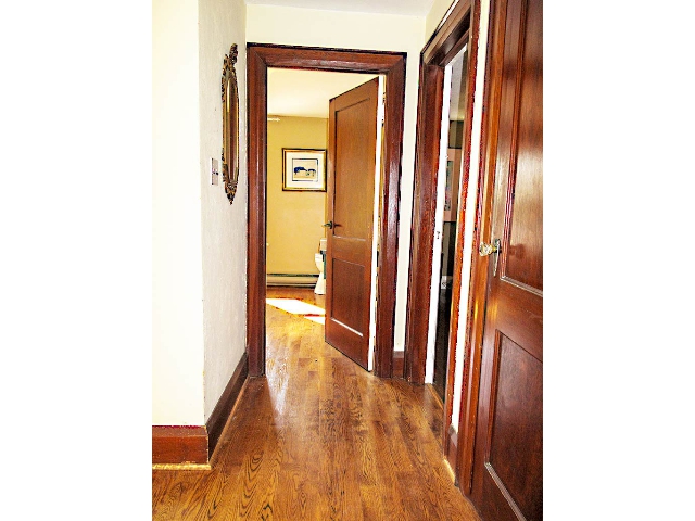 133 Charles Steeet - Upper Hallway 1