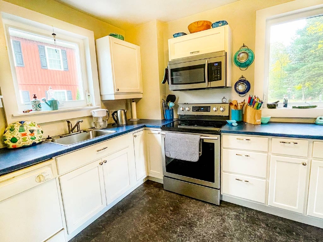 159 Bleecker Avenue - Kitchen 2