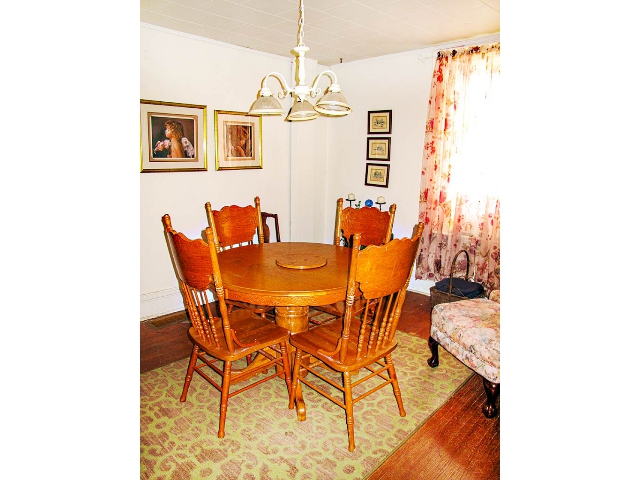 160 Albert Street - Dining Room