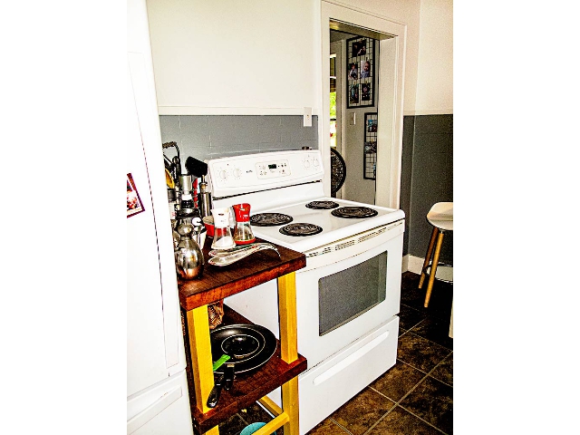 192 Burnham Street - Kitchen 2