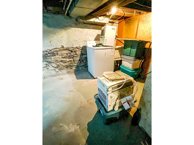 20 Holloway Street - Basement 1