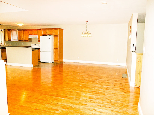 23 Evergreen Court - Dining Area