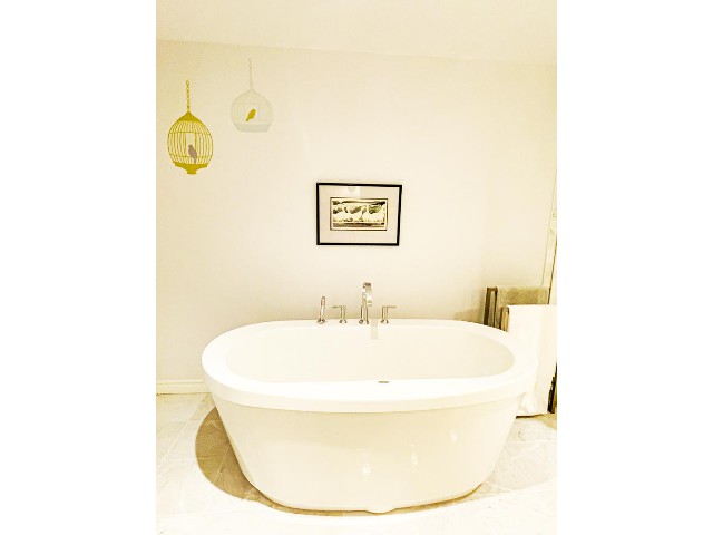 28_Gracefield_Ln_EnsuiteBath2_L