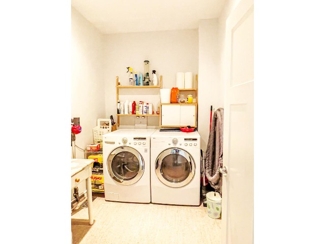 28_Gracefield_Ln_MainFloorLaundry_L