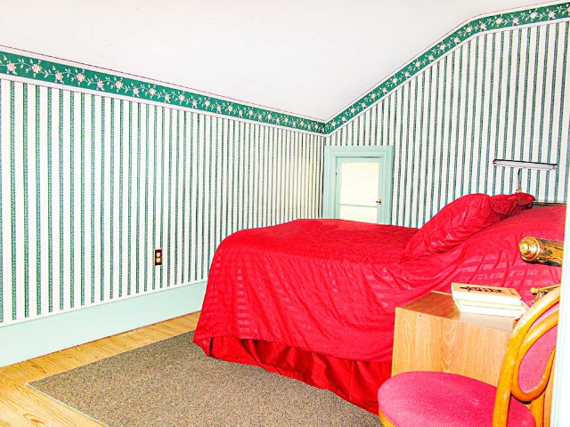 32 Hillside Street - Bedroom 2a