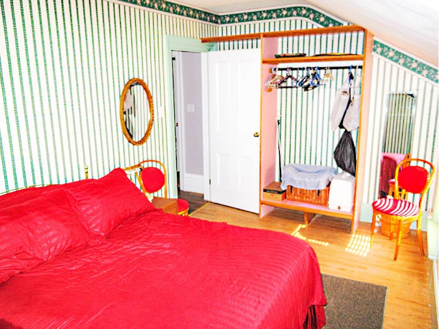 32 Hillside Street - Bedroom 2b