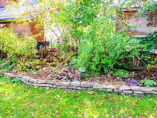 32 Hillside Street - Raised Bed