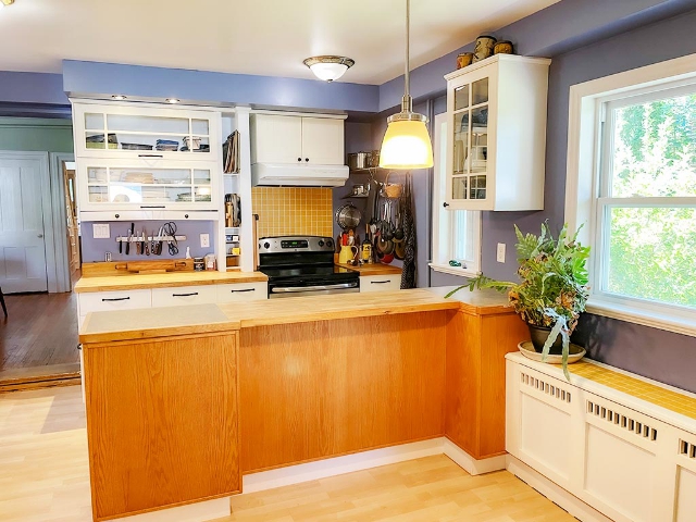 32 Hillside Street - Kitchen D