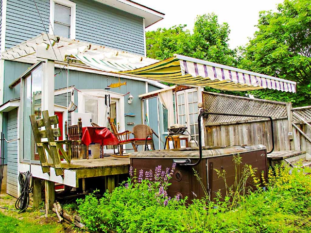 65 Geddes Street - Back Deck 2