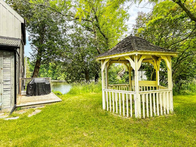 782 Highway 49 -  Covered Pergola