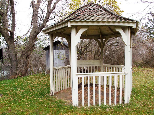 782 Highway 49 - Gazebo & Shed