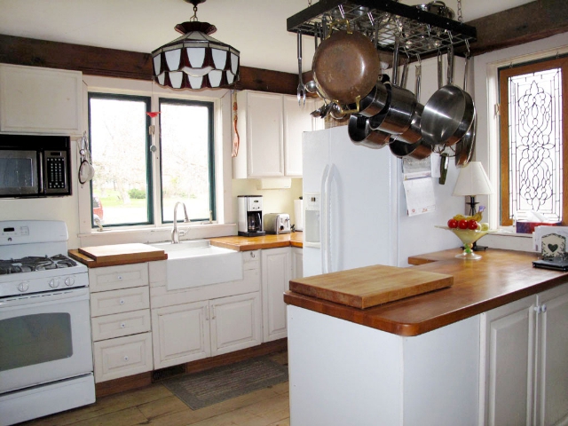 782 Highway 49 - Kitchen Area